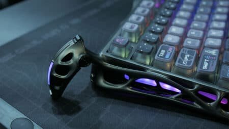 This New Gaming Keyboard Looks Like It Could Walk Off