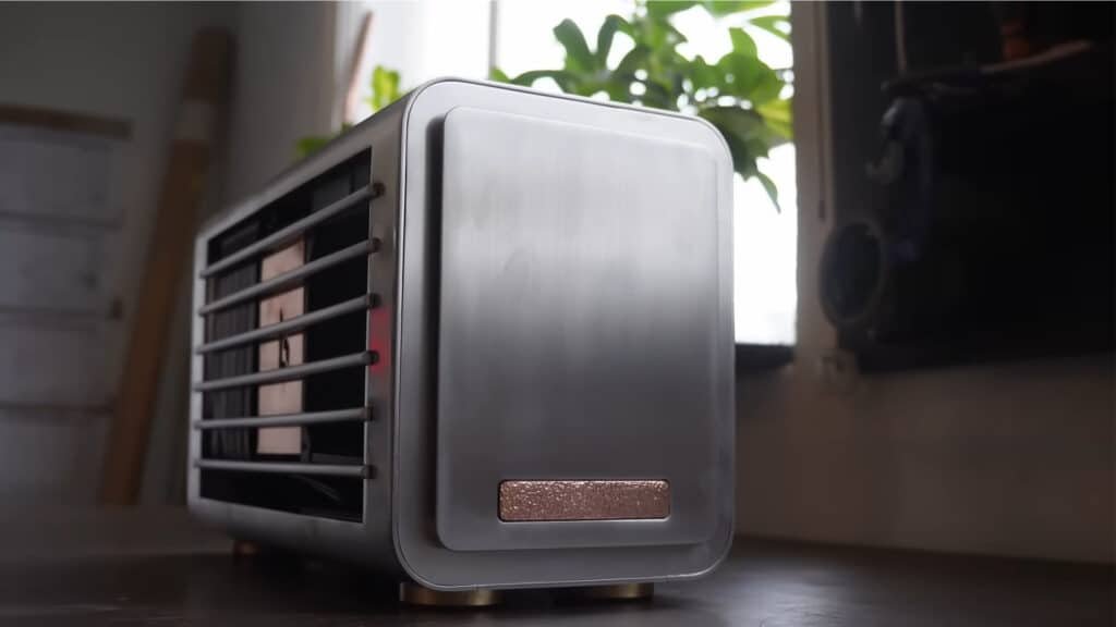 This toaster shaped gaming PC fits an Nvidia RTX 4090 GPU